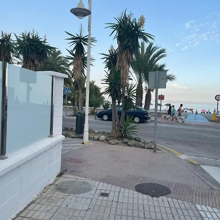 Playa Y Piscina Velilla Park Pondos アパート *